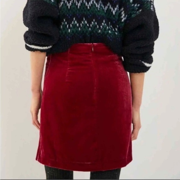 NWT Anthropologie Montie Velvet Ruched Mini Skirt - Picture 4 of 9